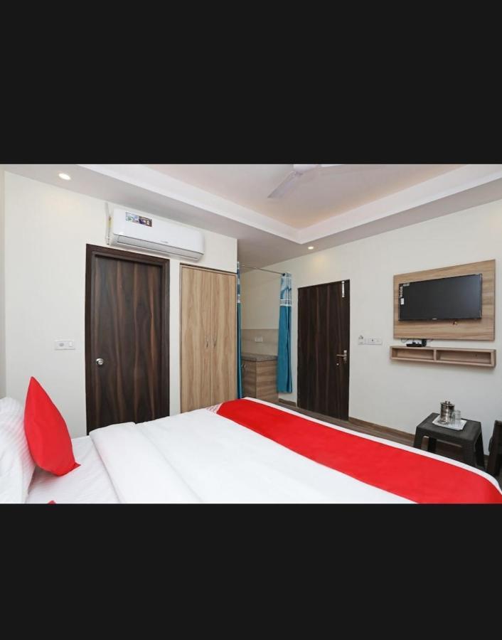 Hotel Golden Bliss At New Delhi Airport Exterior foto